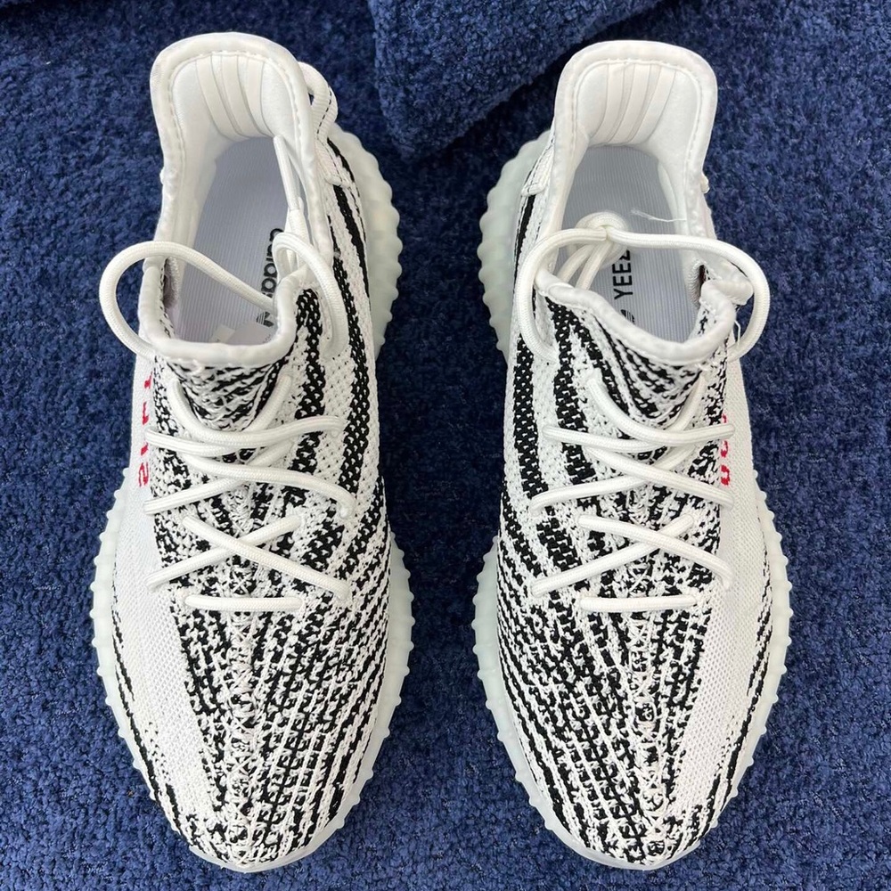 Yeezy 350 V2 Zebra